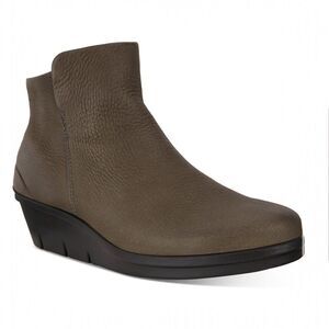 Ecco Womens Skyler Leather Wedge Boot Waterproof Chelsea Bootie 41 Sz 10 NWT